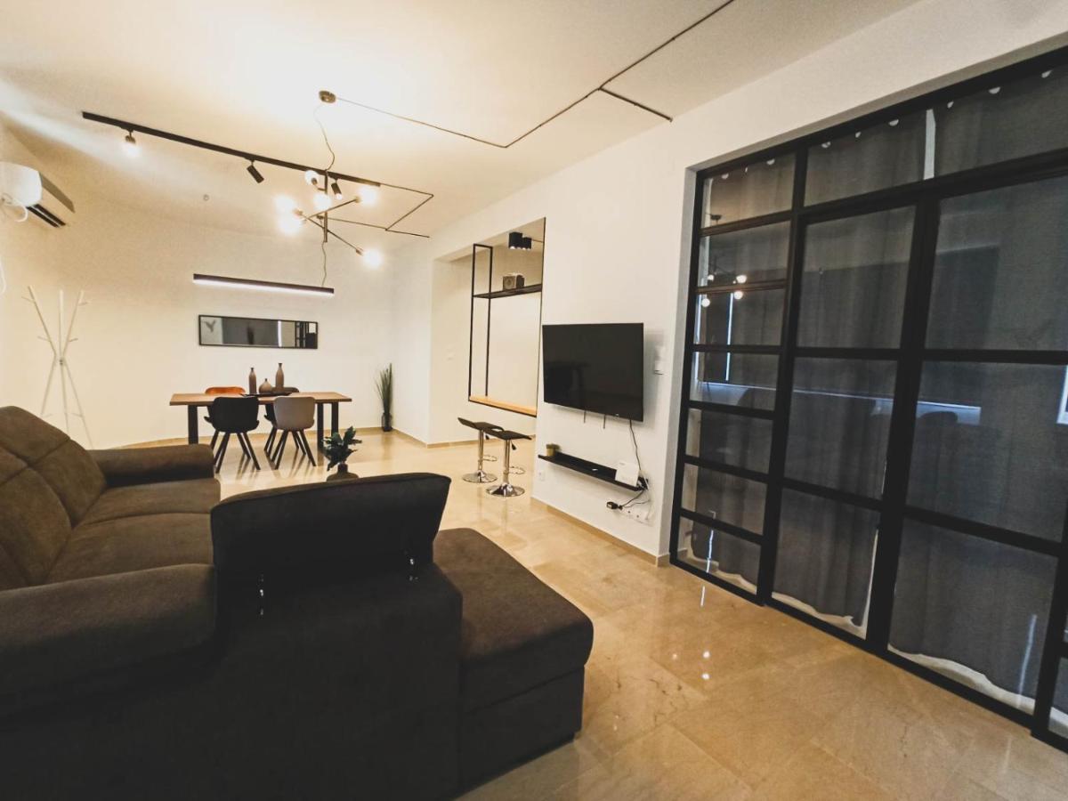 Sunlight - Volos City Center Spacious Modern Apartments ภายนอก รูปภาพ